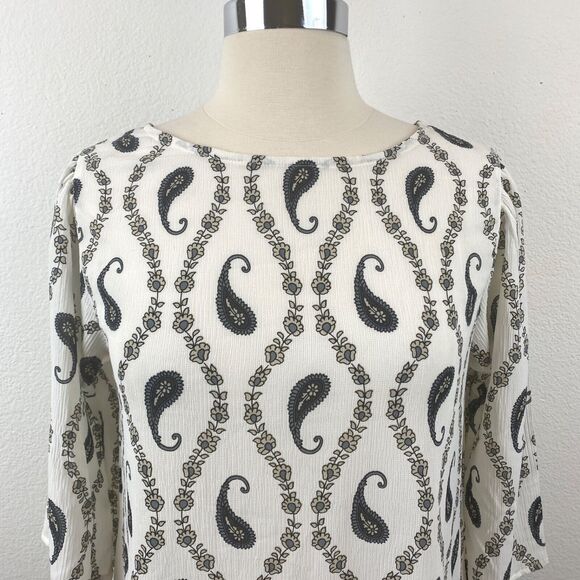 Yak & Yeti Tunic Blouse Top Small White Gray Paisley 3/4 Sleeves Boho Peasant - Picture 2 of 8
